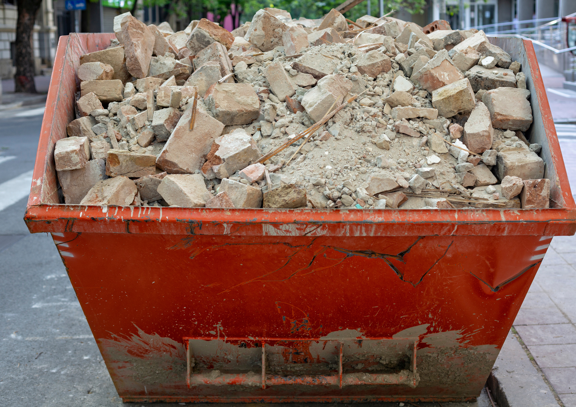 Avoiding Overfilling with Skip Hire Near Me for Waste Projects